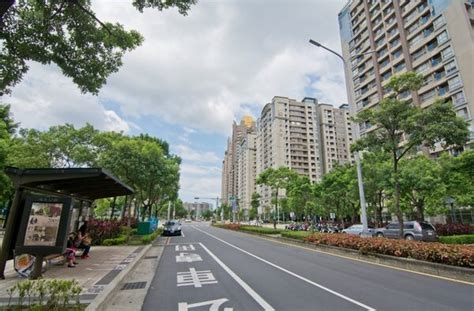 住大馬路旁|門口有公車、捷運站好方便！三大缺點看完還敢住大馬路旁？ 